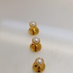 Plain Pearl Buttons